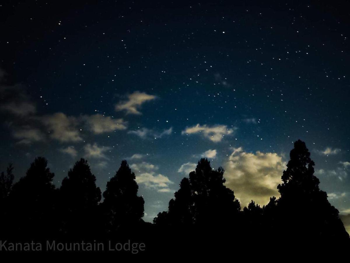 Kanata Mountain Lodge Kawanehon ภายนอก รูปภาพ
